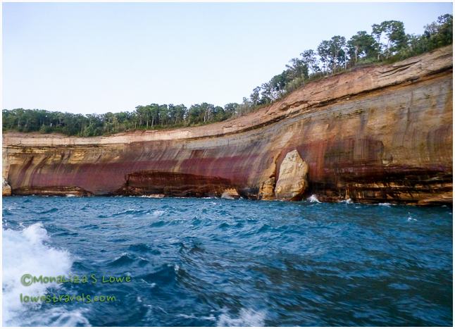 Painted Coves, Pictured Rocks