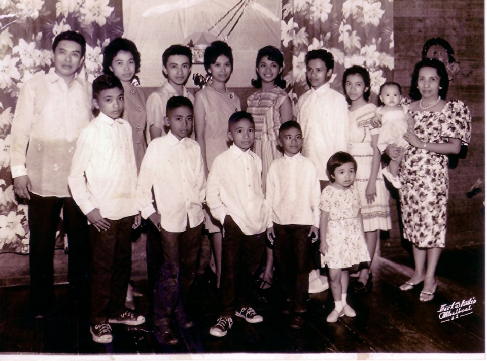 Em Mo Sandalo Family