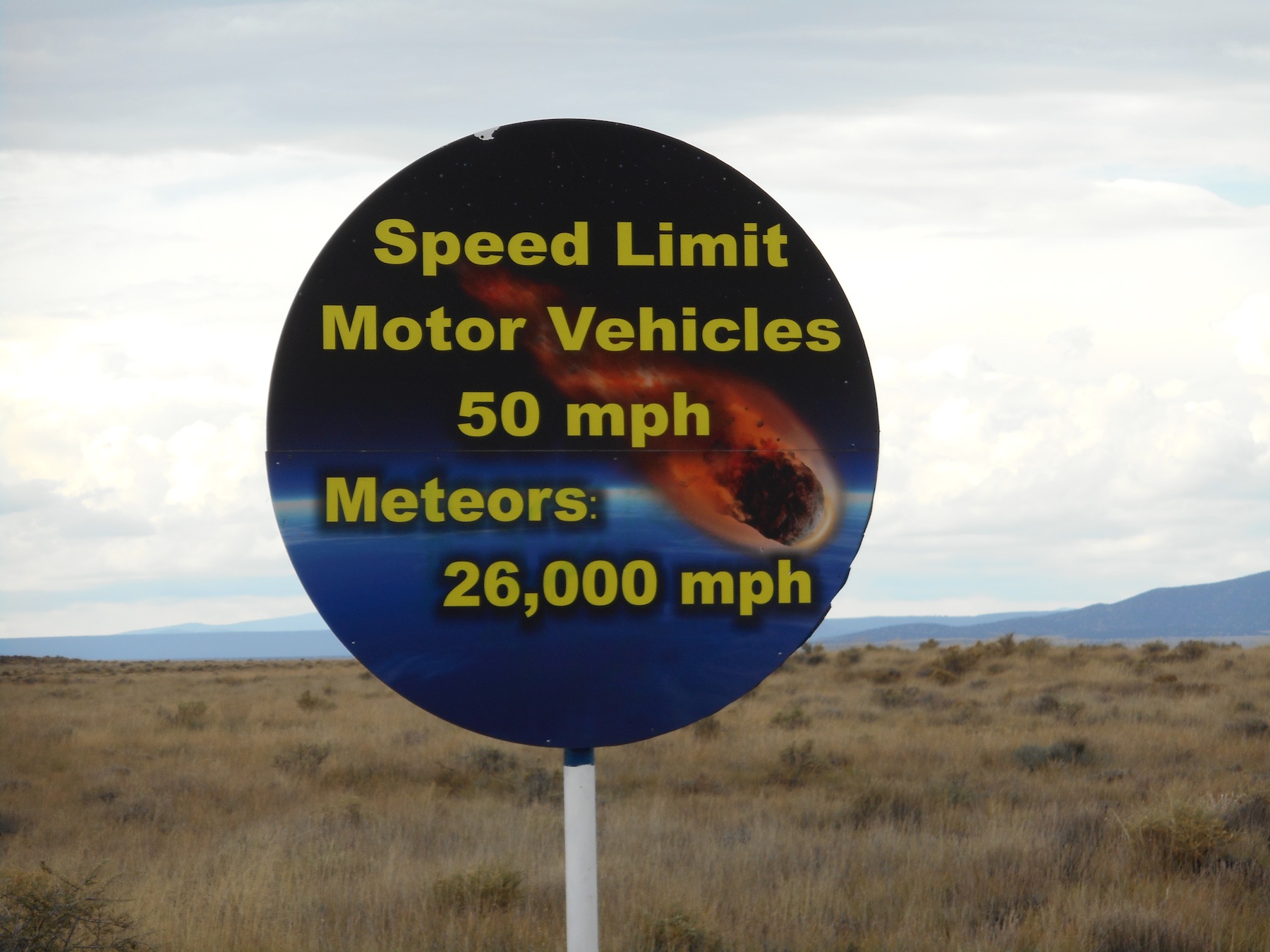 Lowes TravelsQuick stops – Window Rock and Meteor Crater, AZ