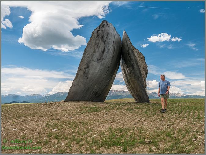 Inverted Portal / Ensamble Studio