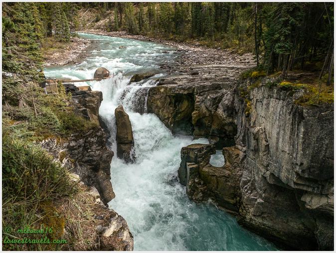 Sunwapta Falls