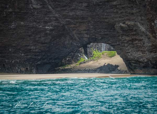 Honopu Arch