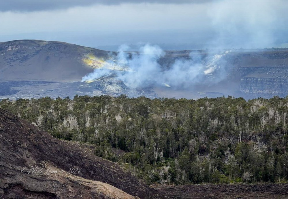 Halemaʻumaʻu Crater
